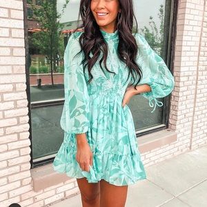💚GREEN PRINTED SMOCKED DRESS💚
